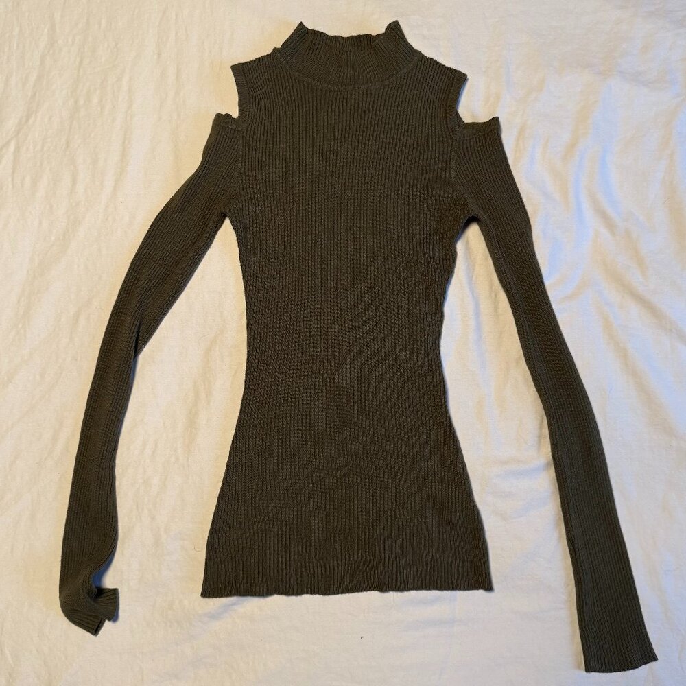 Y2K Derek Heart Dark Green Fitted Turtleneck Long-Sleeve Cold-Shoulder Top S